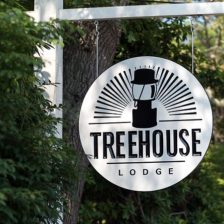 Treehouse Lodge Woods Hole Eksteriør billede